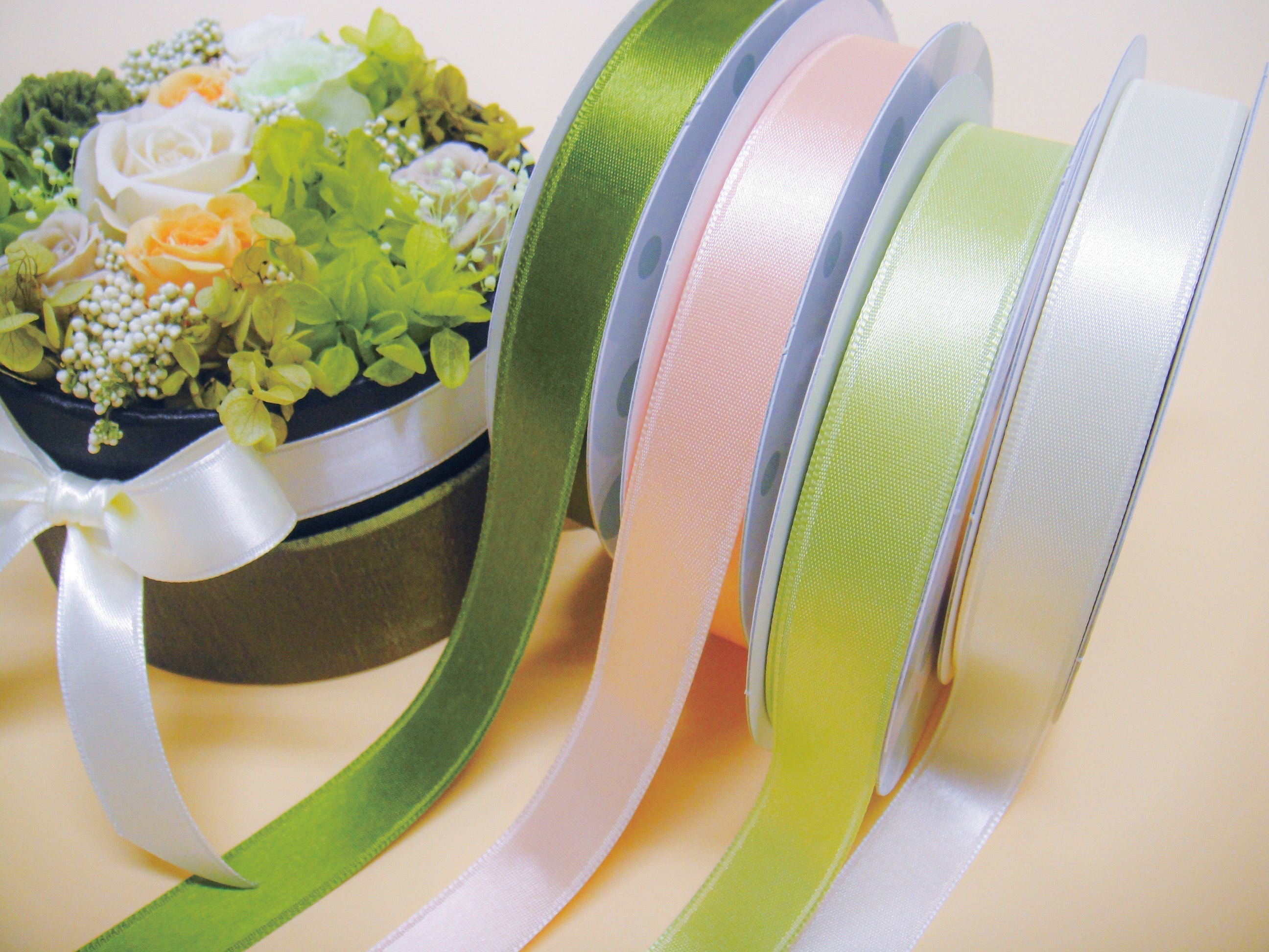 地球にやさしい生分解性繊維のアセテートリボンの特徴