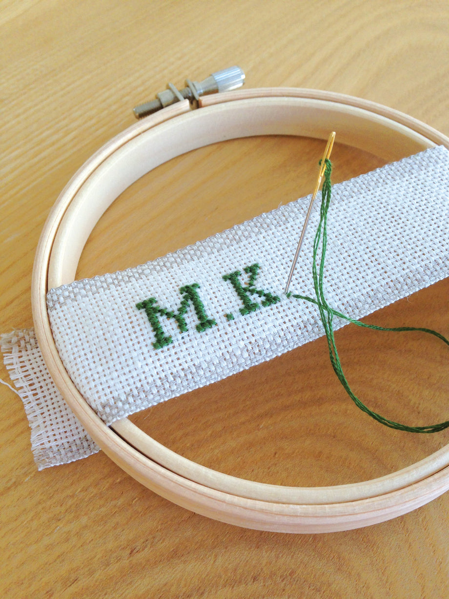 リネン 194 | 幅32mm | 刺繍 | 天然素材 | リネンリボン – 川崎リボン