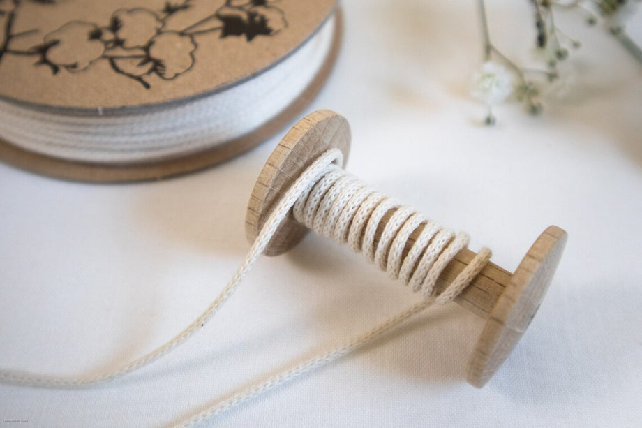 オーガニックコットン 227 | 幅2mm | 丸紐 – 川崎リボン公式オンライン